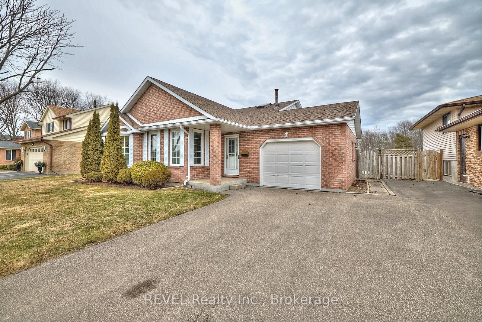 40 Northwood Drive photo 1