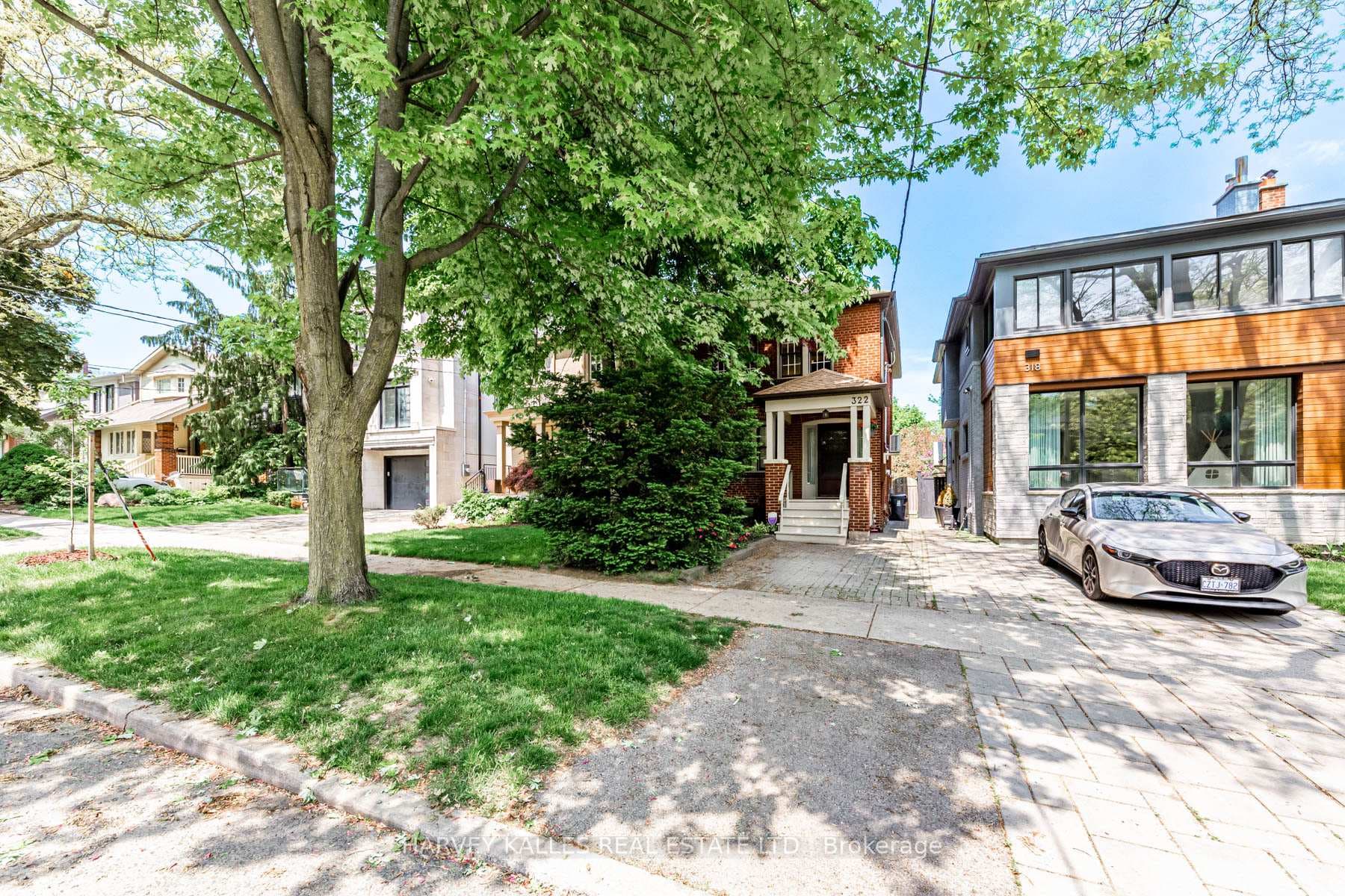 322 St Clements Avenue photo 3