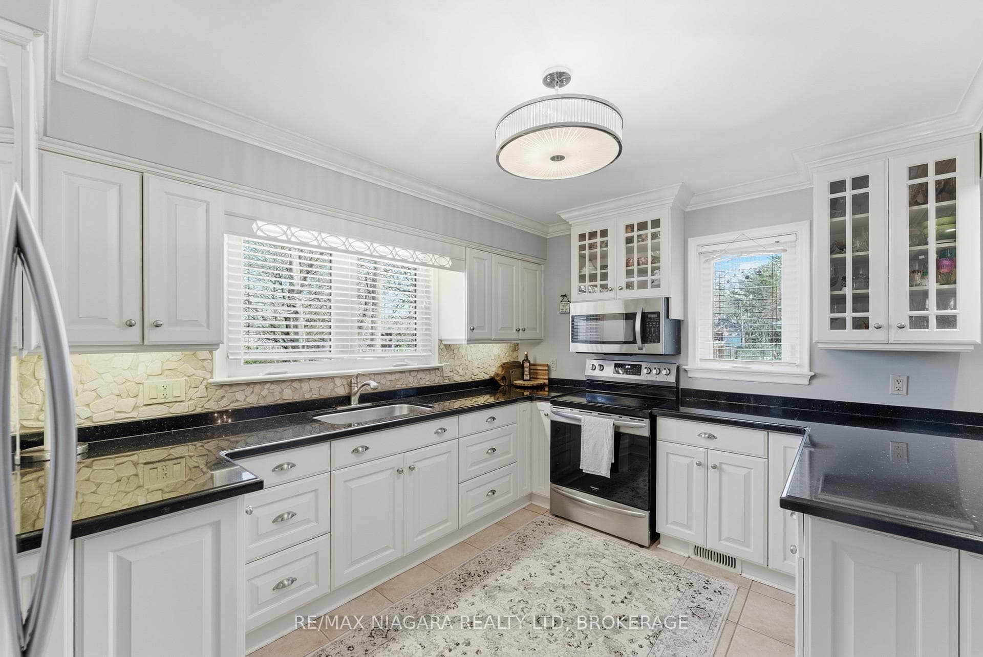 181 Woodside Drive photo 10