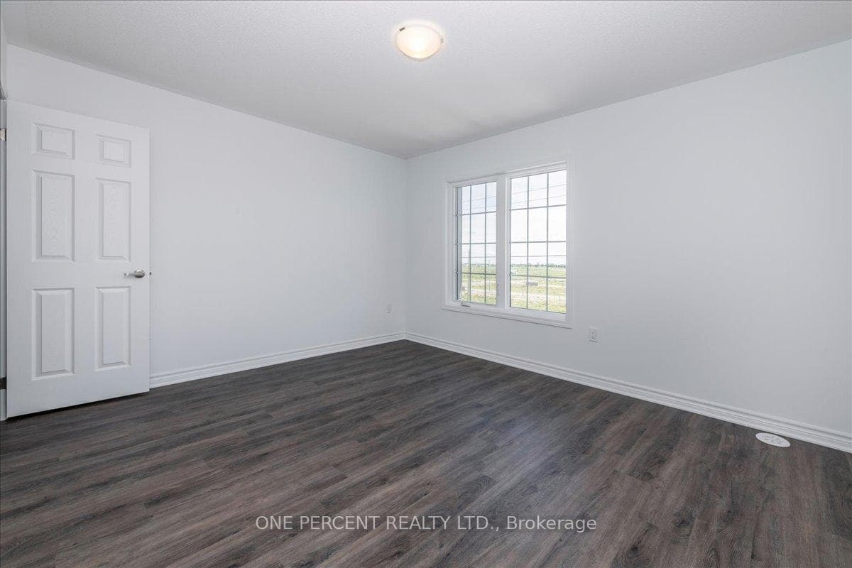 16 Pearen Lane photo 19