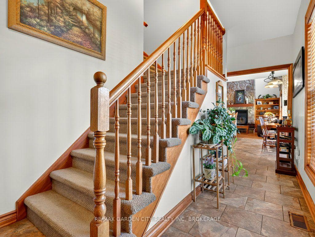 3297 Tallman Drive photo 31