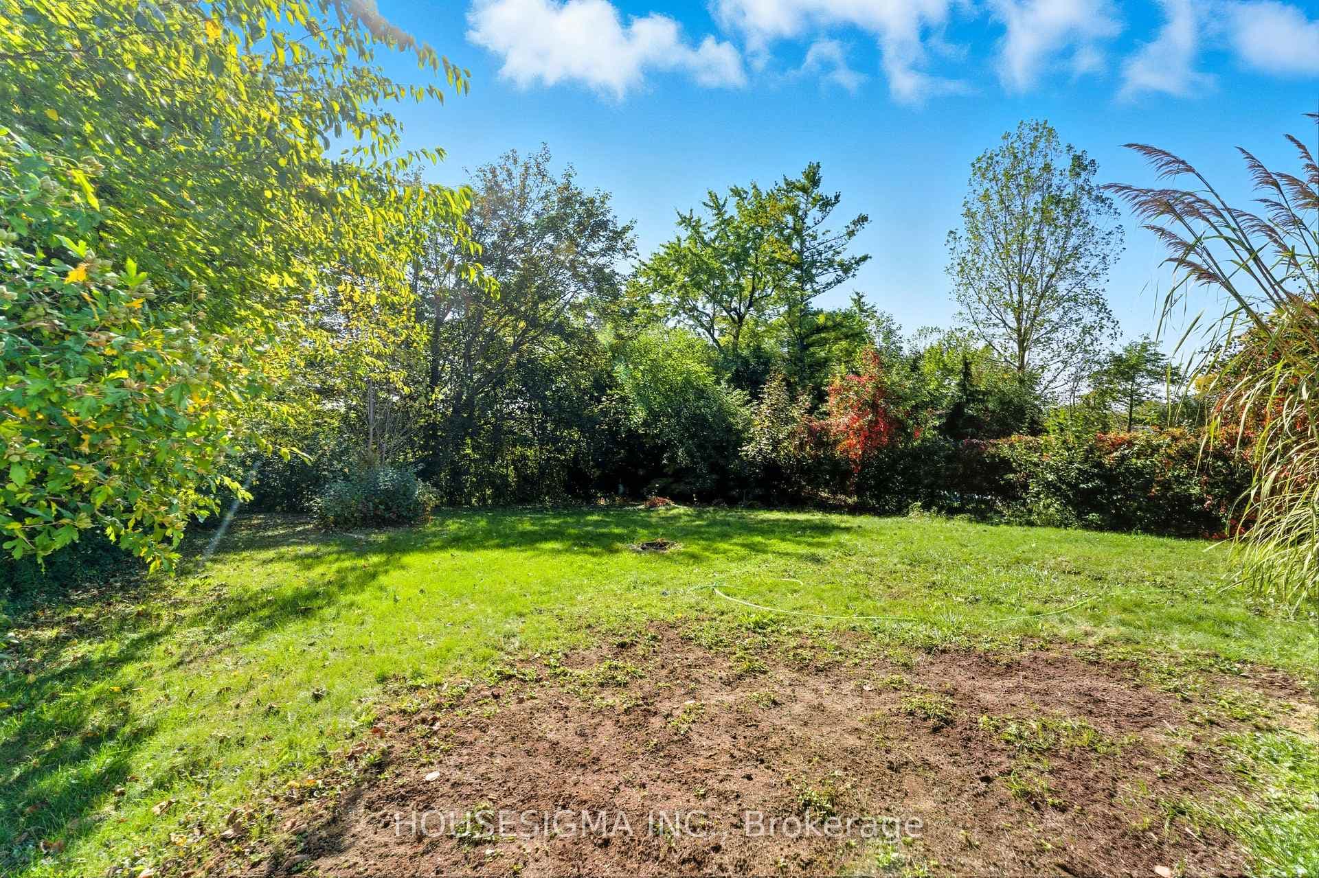 132 Forest Glen Crescent photo 31