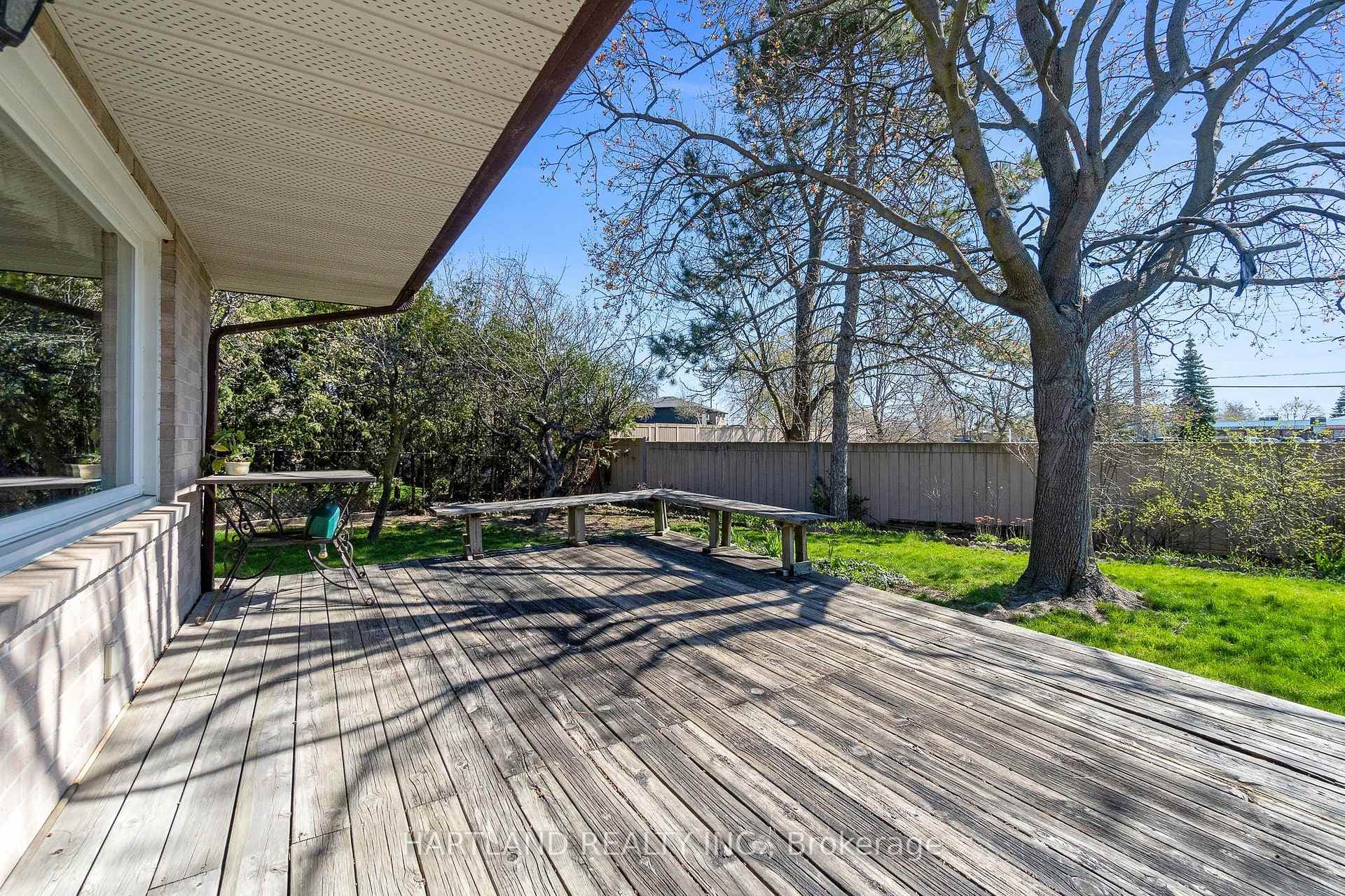 57 Glebe Crescent photo 24