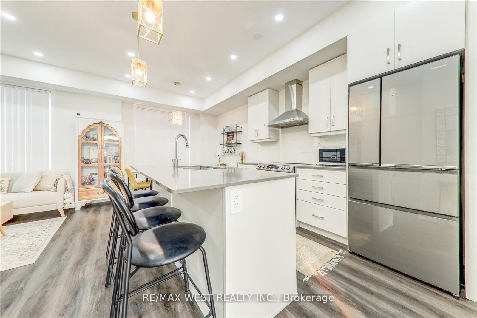 55 Mable Smith Way photo 6