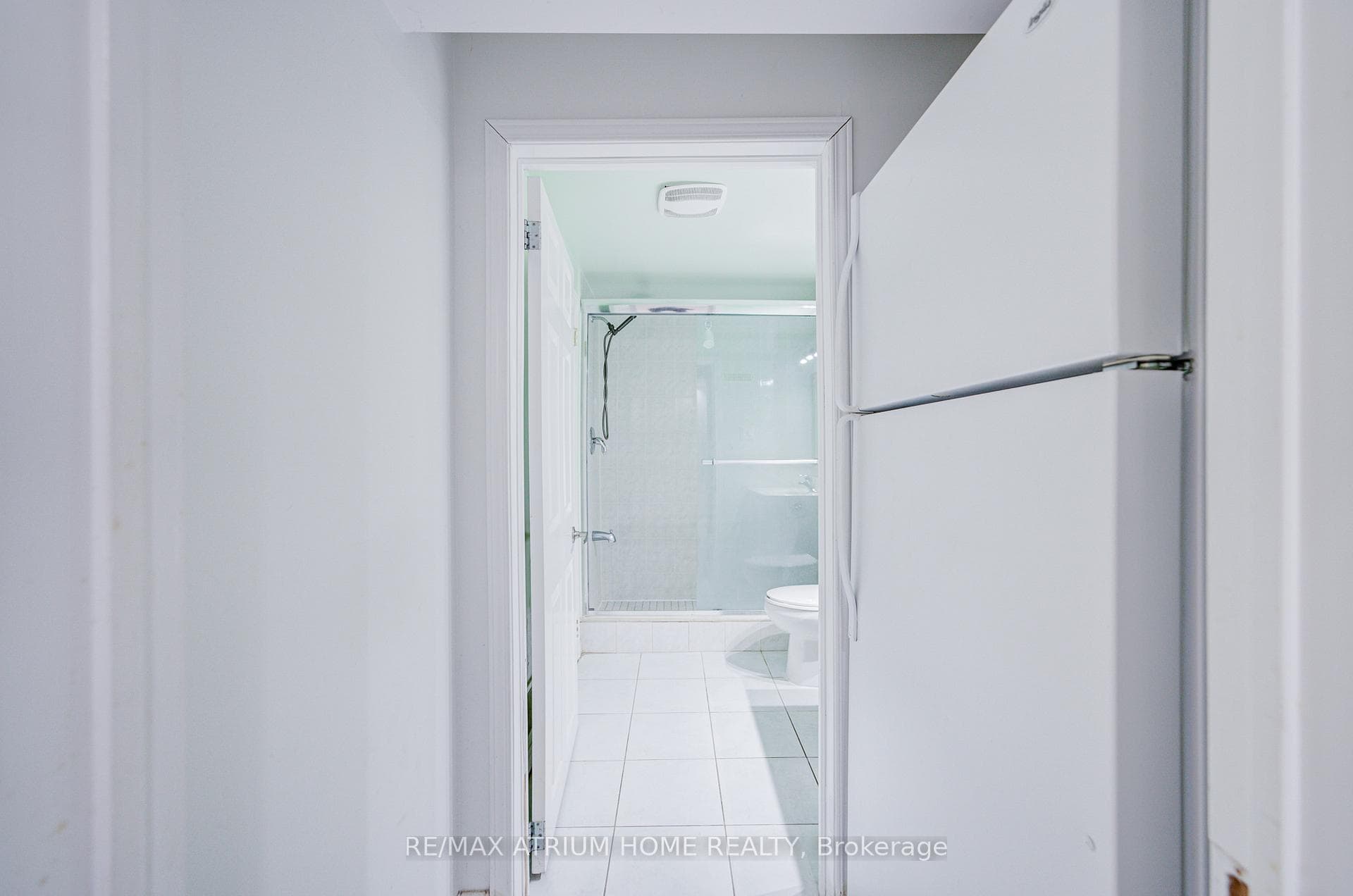 48 Whitehorn Crescent photo 32