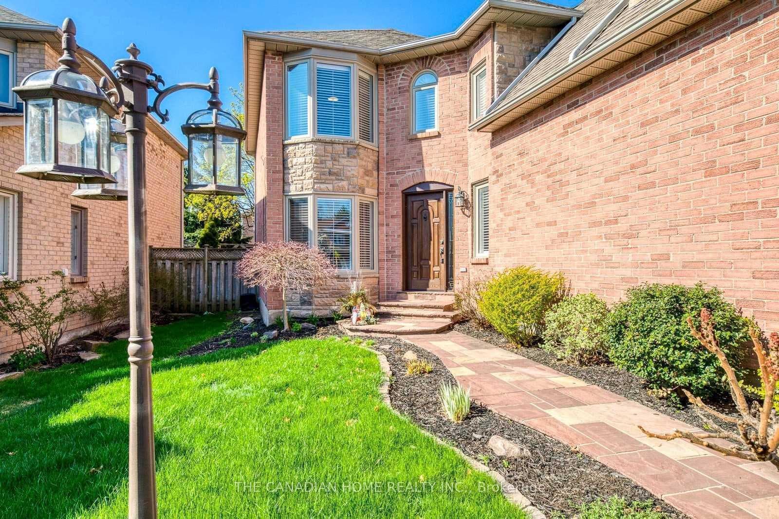 4147 Credit Pointe Drive photo 2