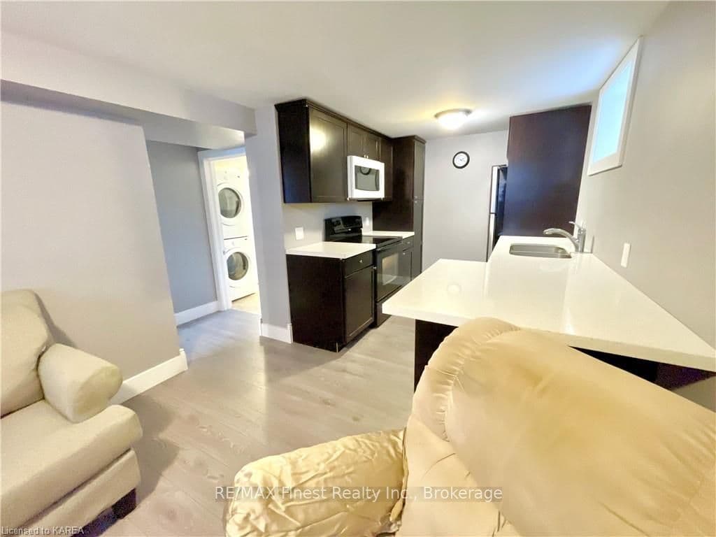 170 WILSON Street photo 24