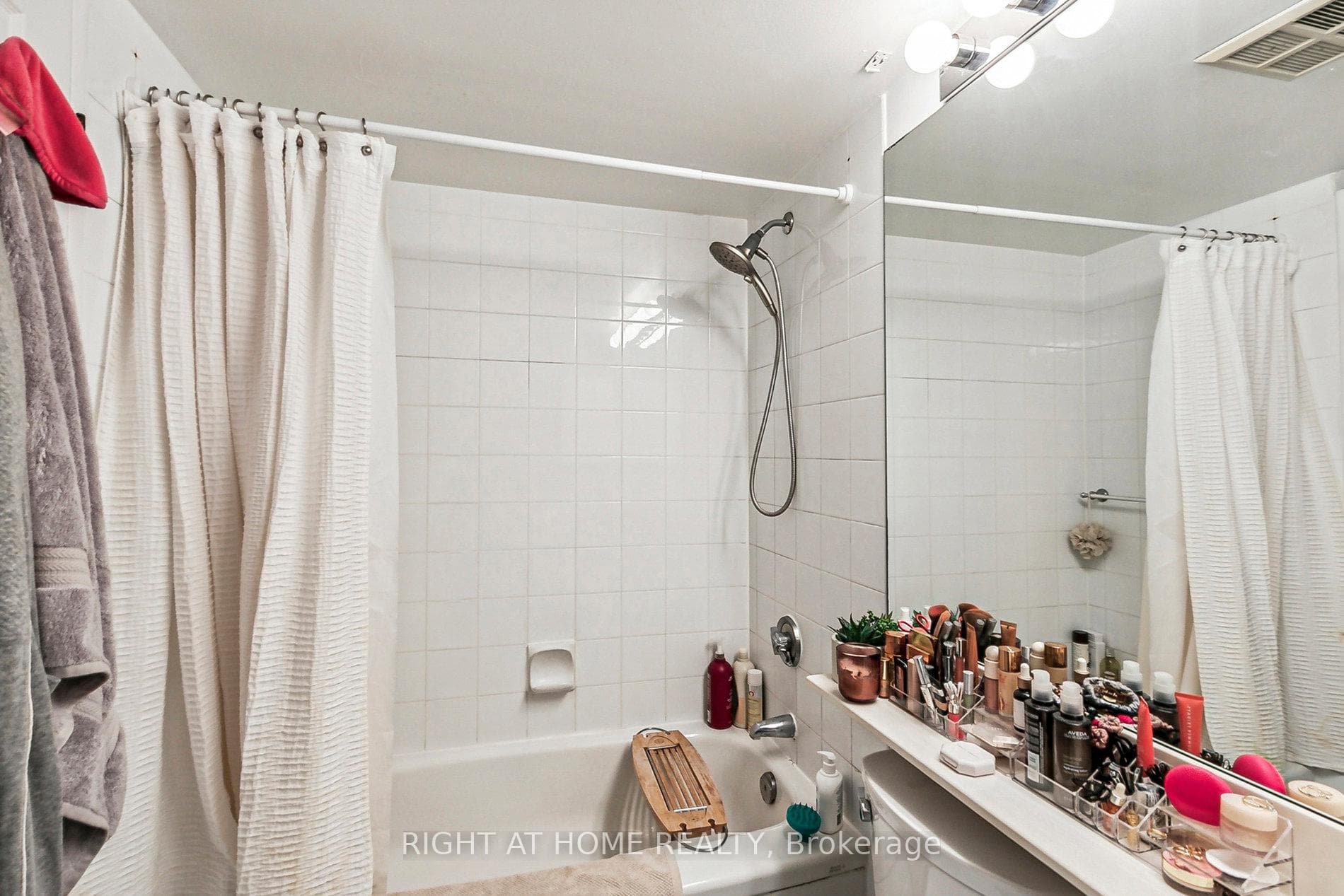 24 Wellesley Street Unit 906 photo 26