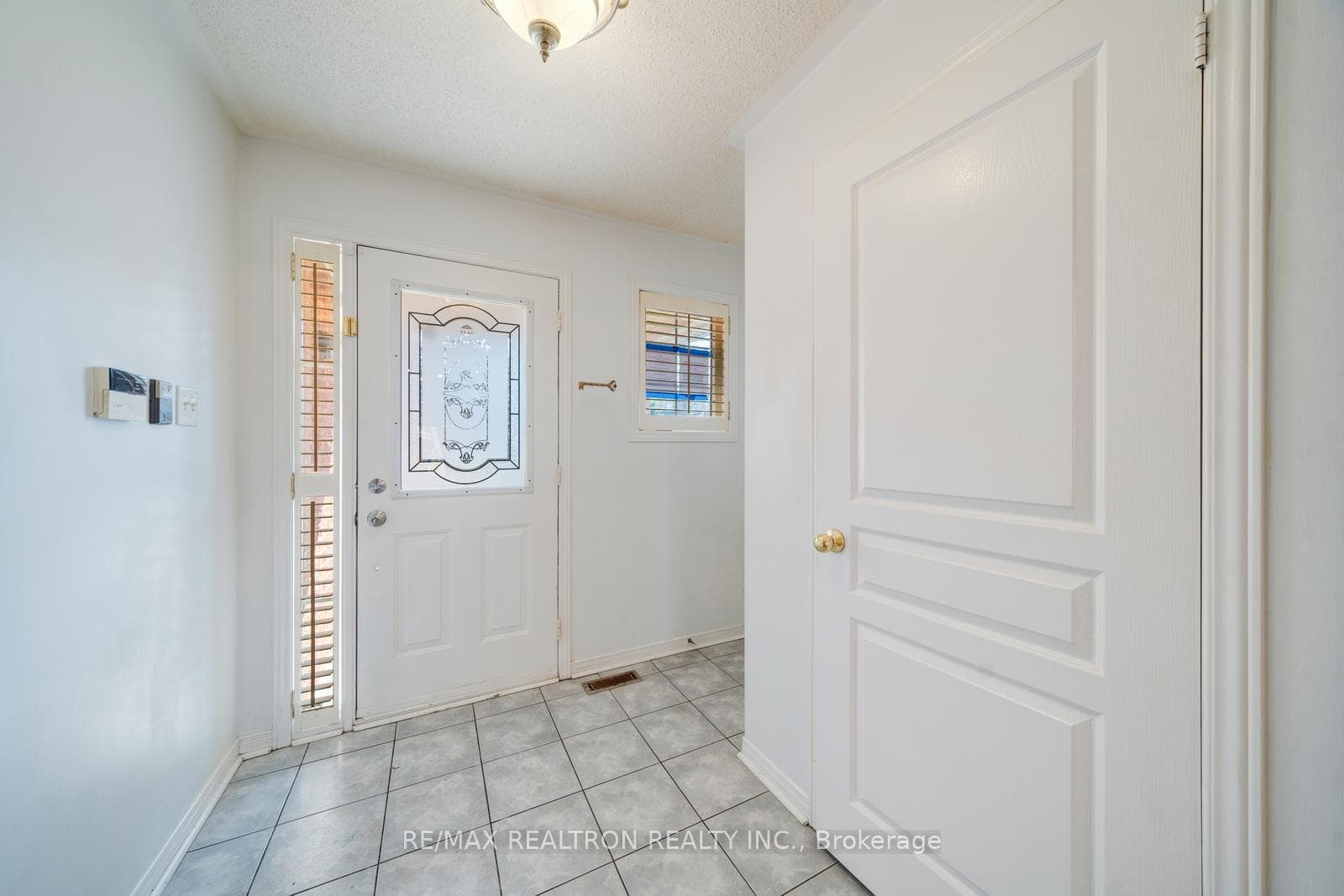 60 Harmony Road photo 2