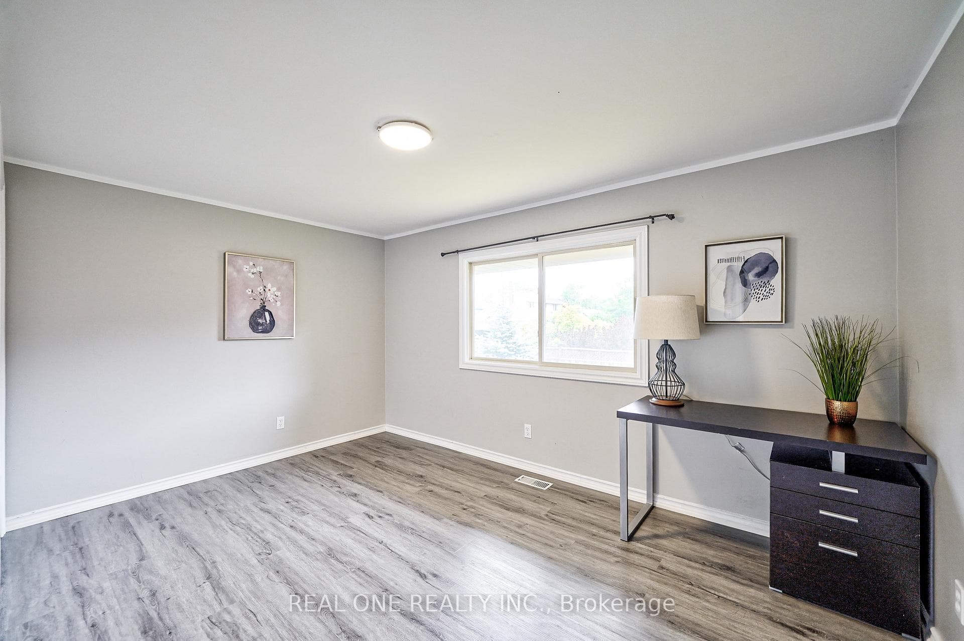 98 Prince Charles Drive photo 16