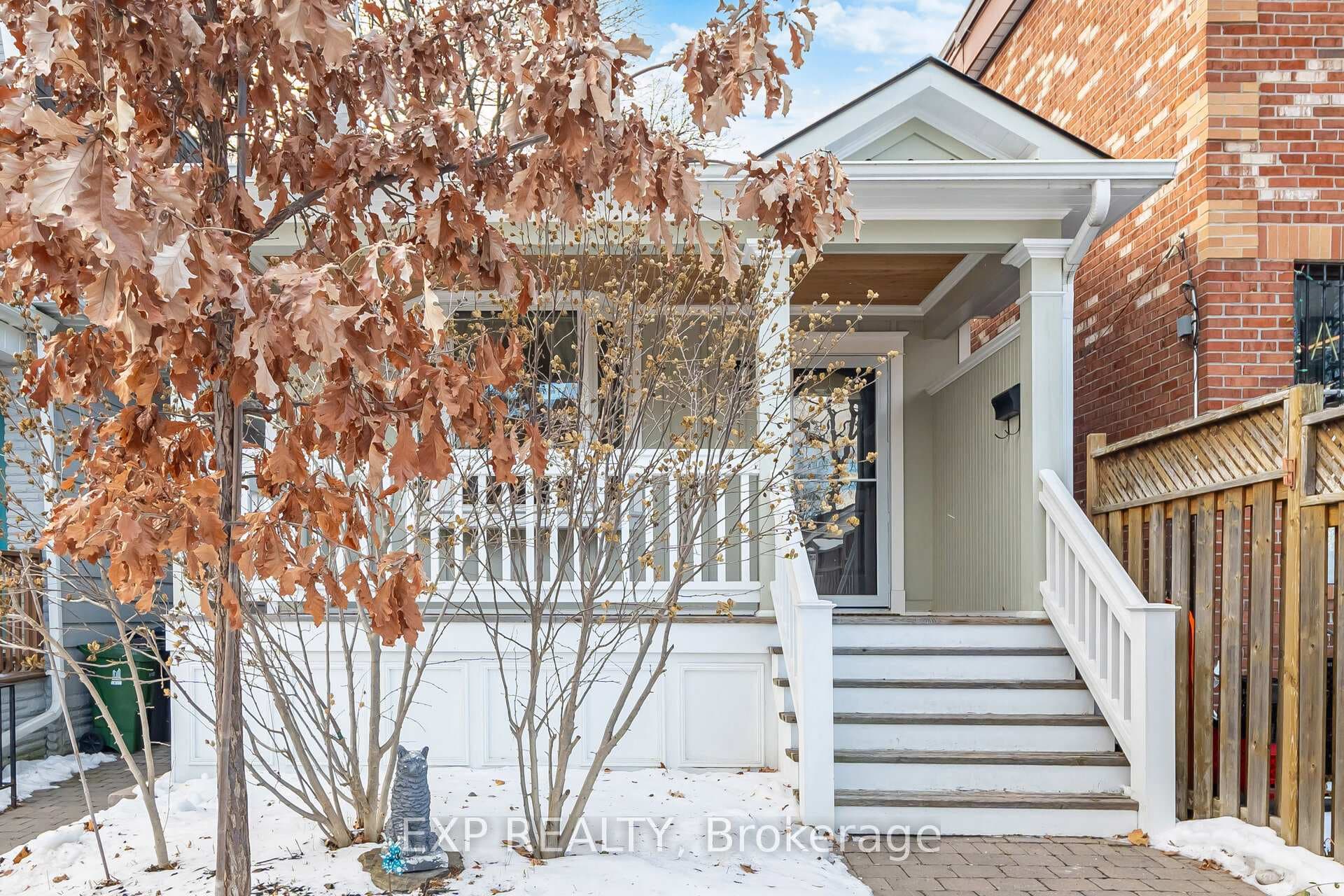 402 Woodfield Road Unit A photo 1