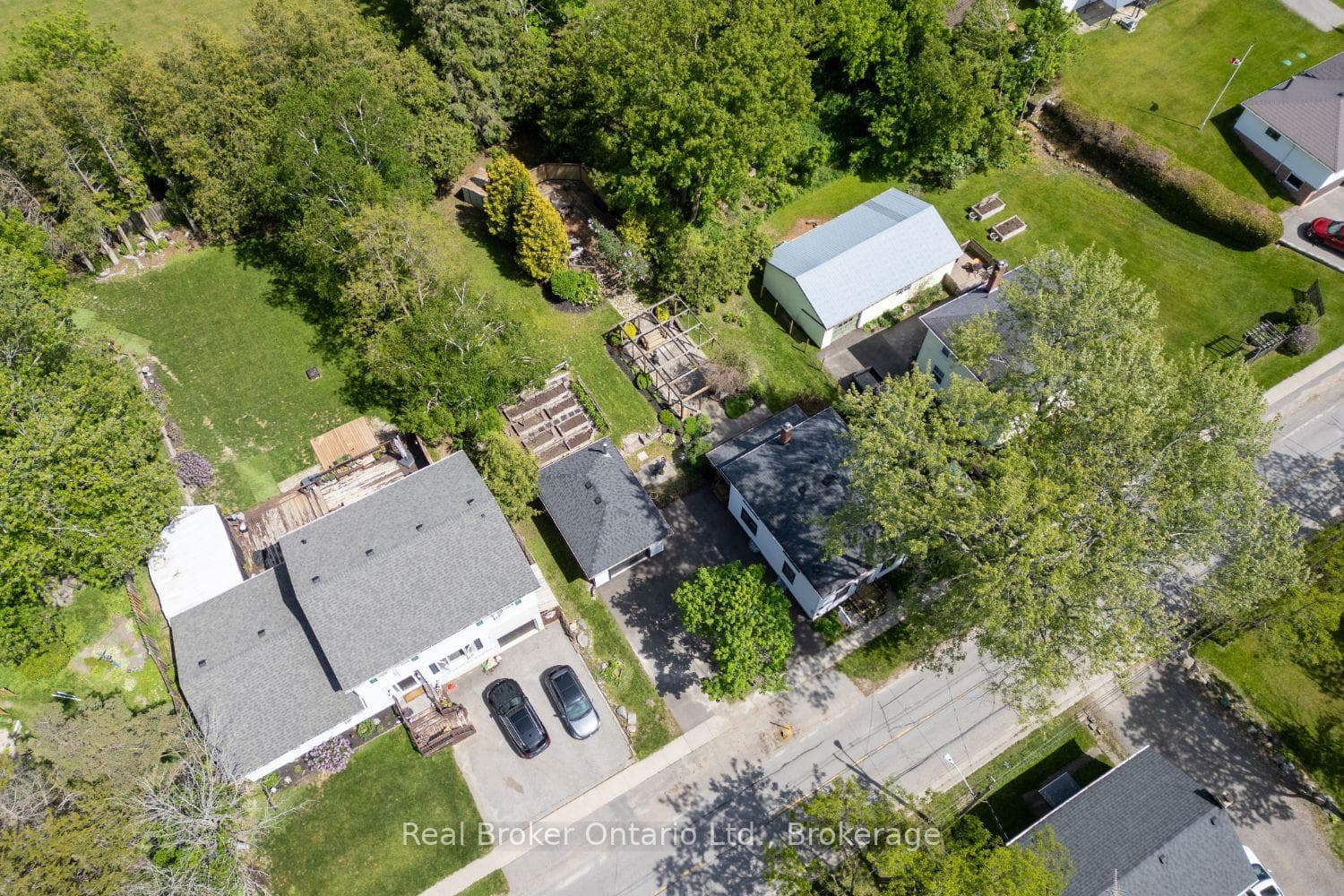 61 Mill Street photo 3