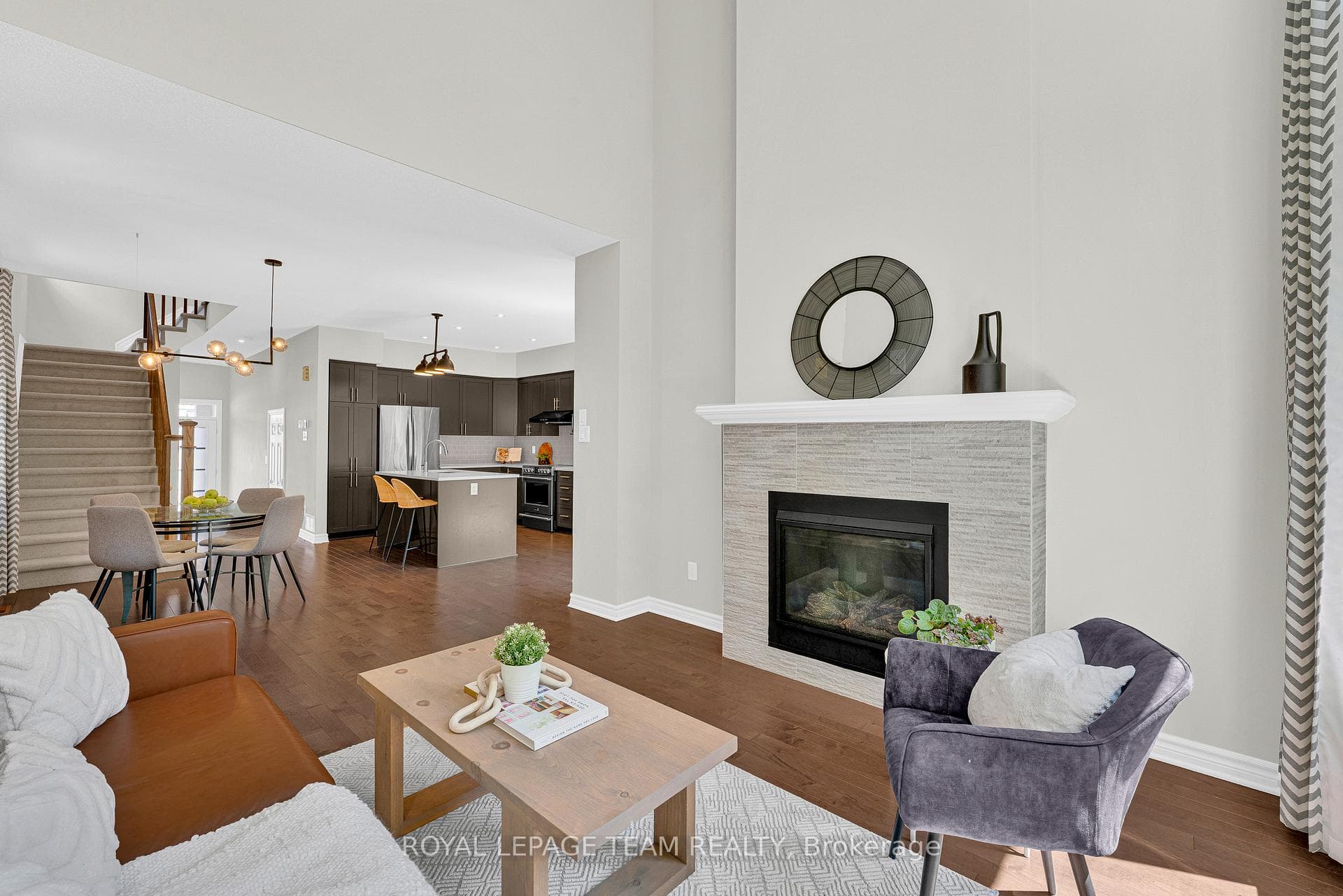 534 STARGAZER Crescent photo 14