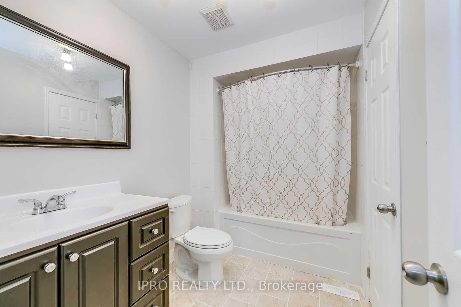 1212 Kirstie Court Unit 5 photo 22