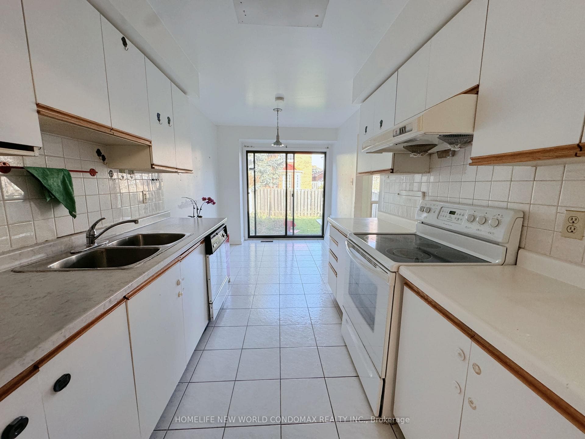 97 BELLROCK Drive photo 6