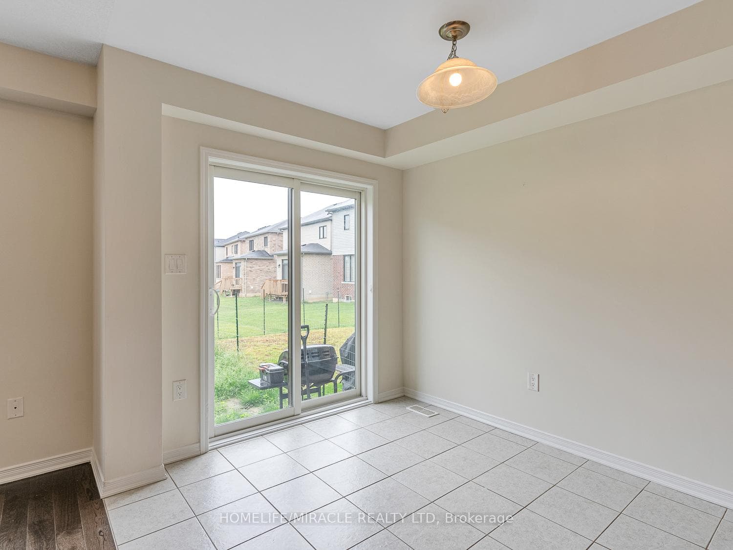 278 BEDROCK Drive photo 13