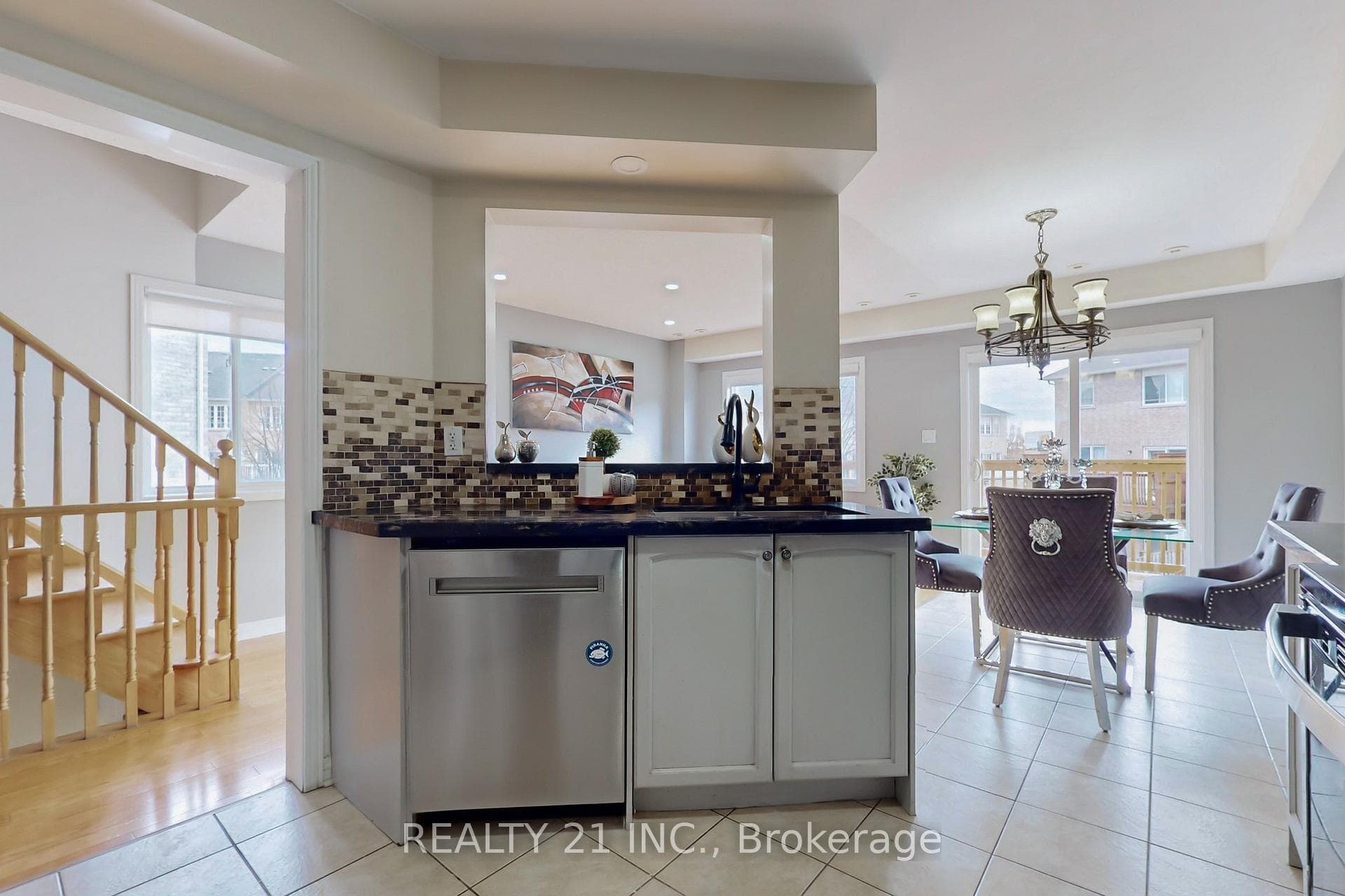29 Wilkes Crescent photo 13