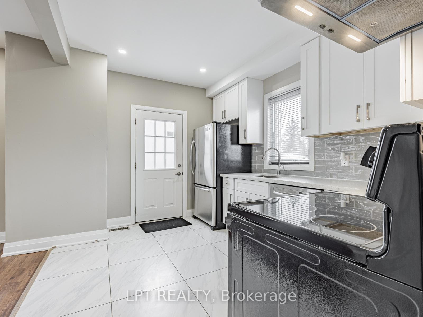 201 Ritson Road photo 26