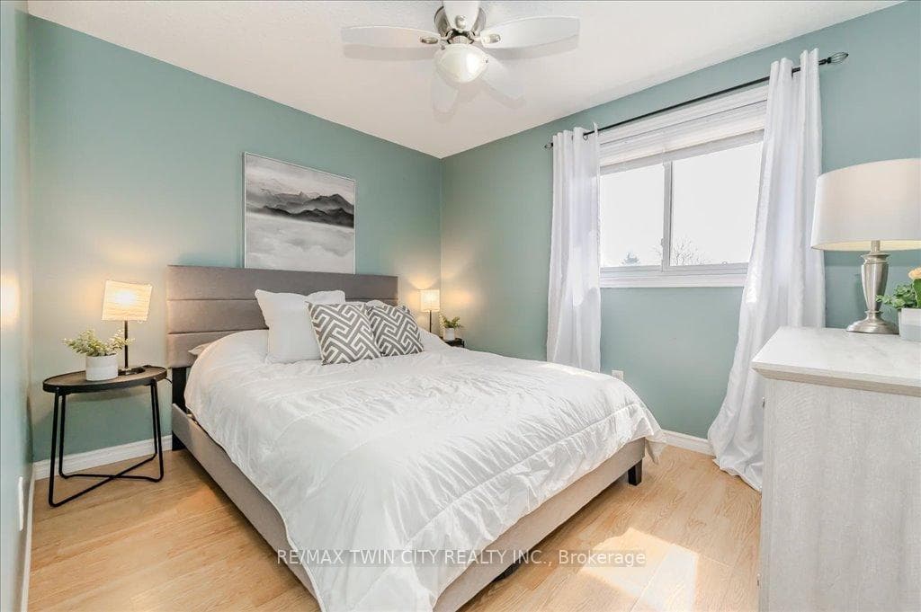 168 Sunset Court photo 23