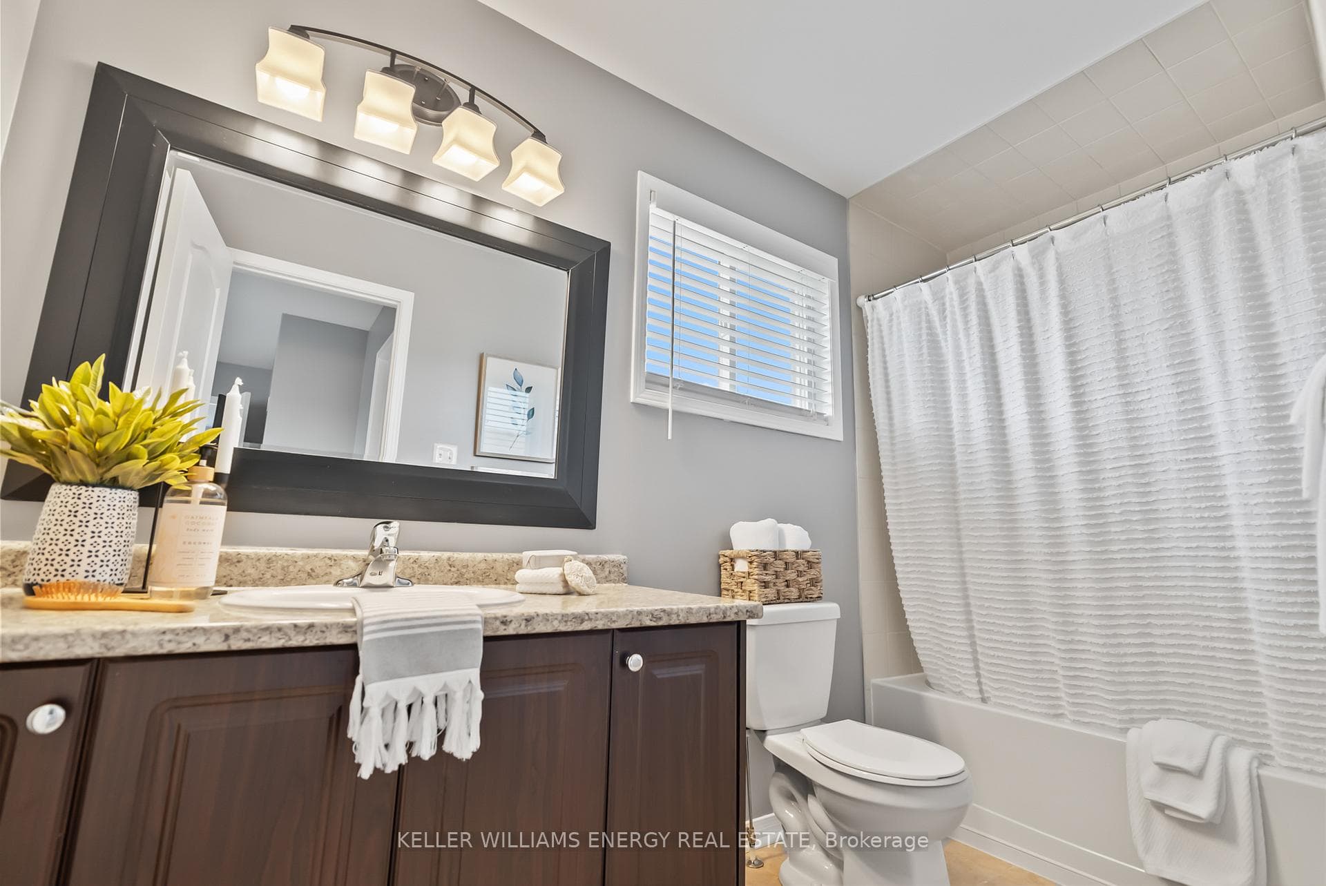 22 Sidney Rundle Avenue photo 16