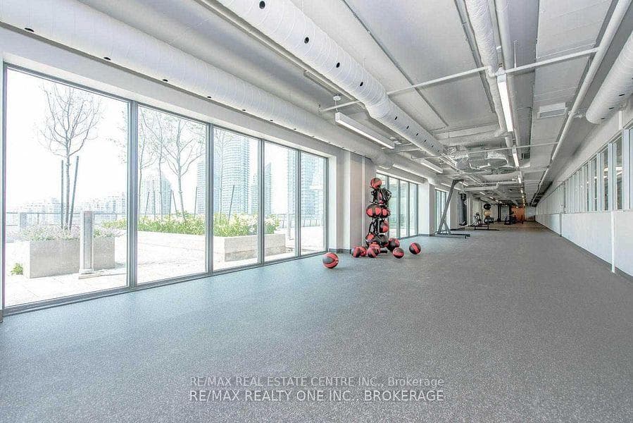 20 Shore Breeze Drive Unit 2804 photo 21