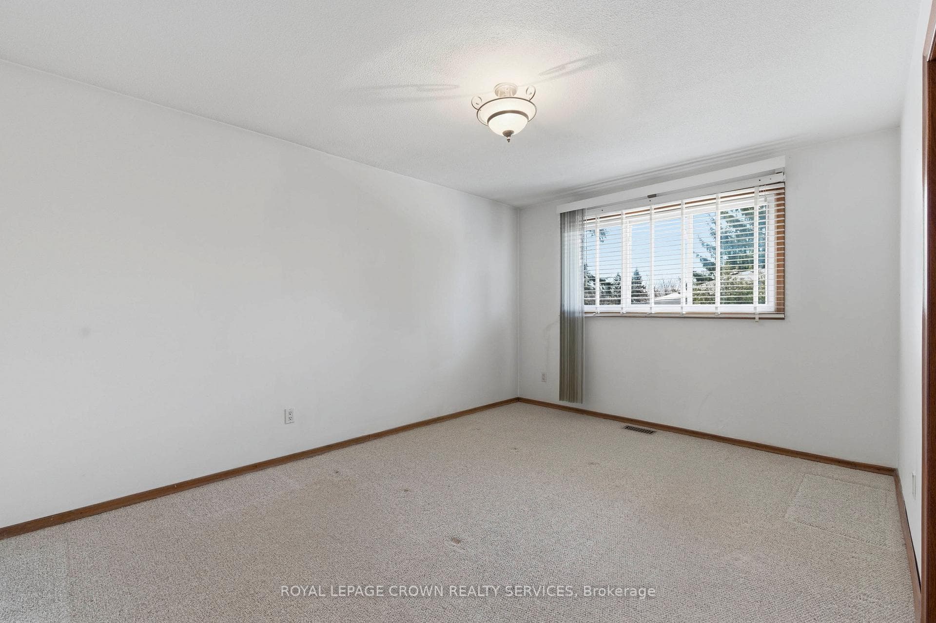 7 Lichty Crescent photo 27