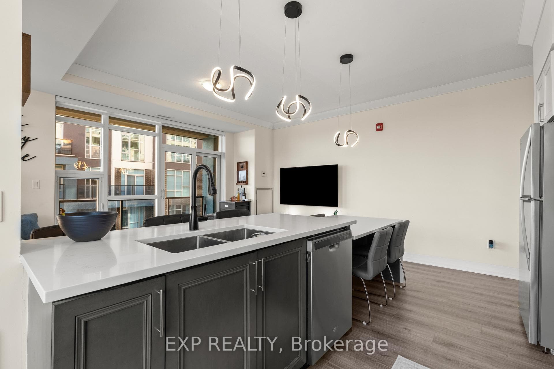 10 Concord Place Unit 209 photo 14