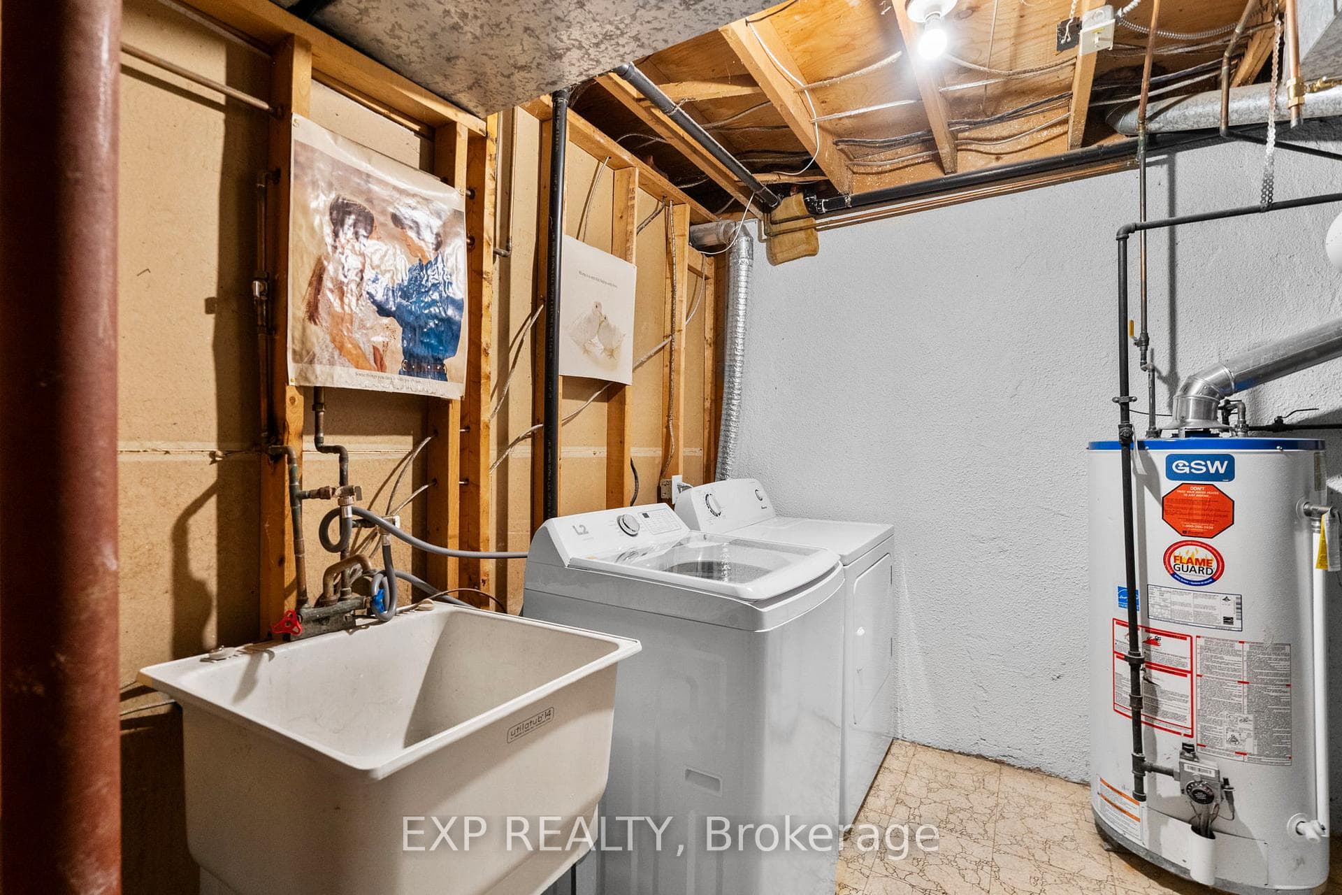 108 Flaming Rose Way photo 36