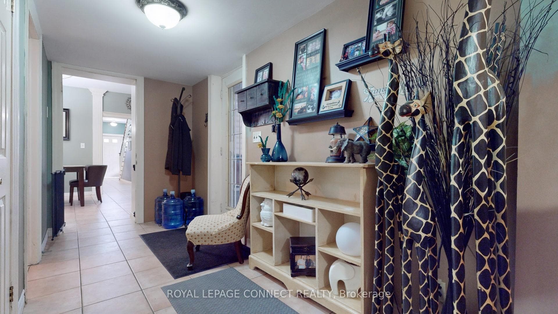 221 John Street photo 16