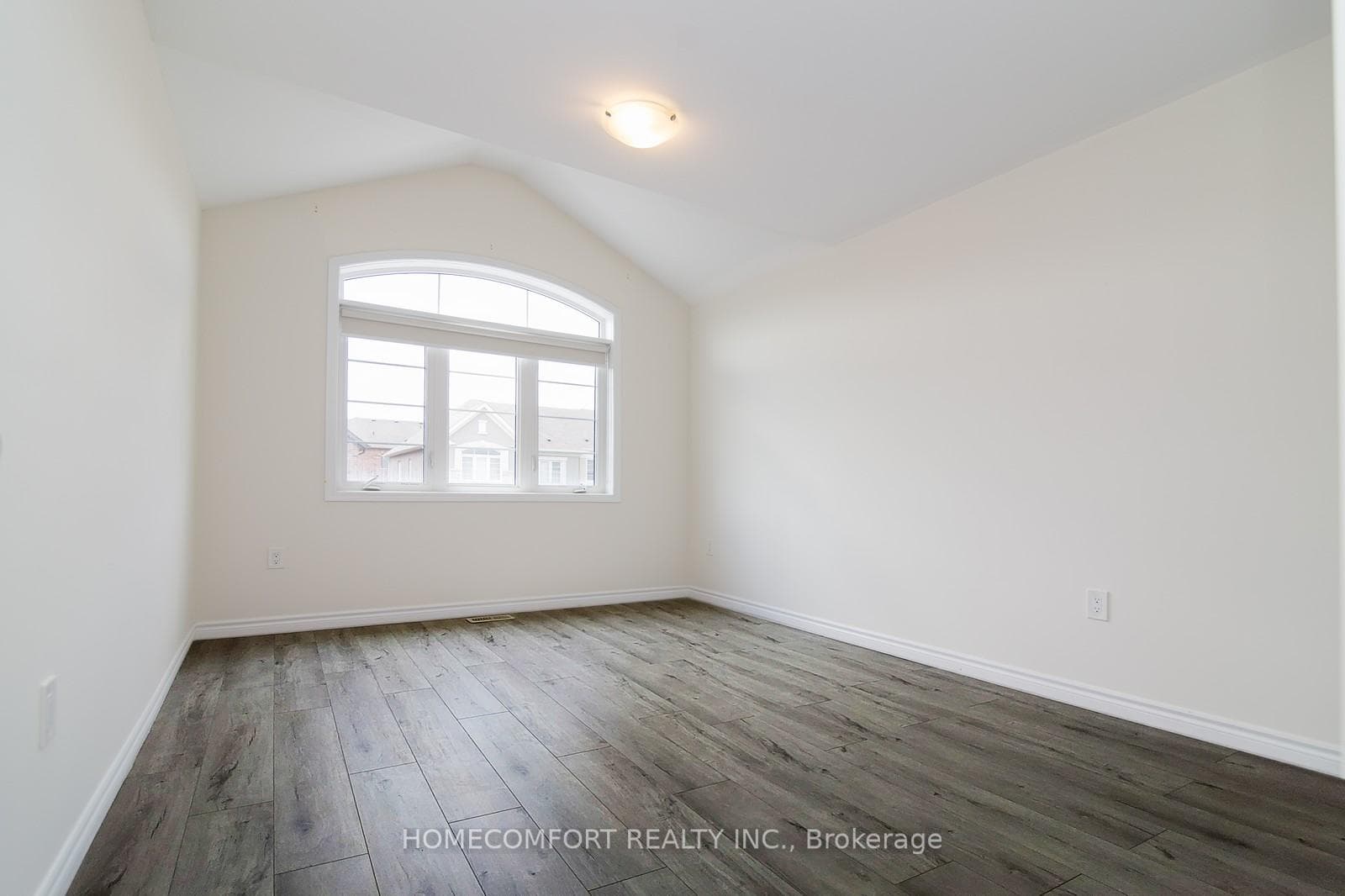 20 Ness Drive photo 8