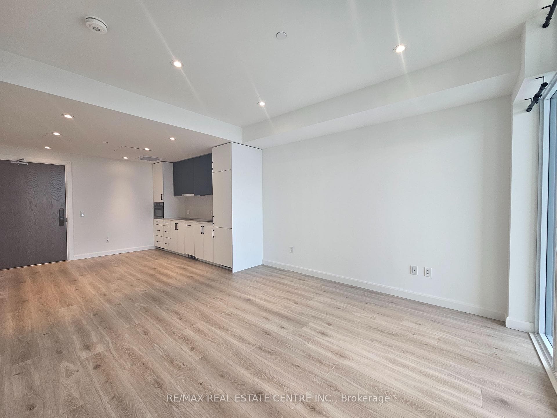 741 KING Street Unit 1705 photo 1