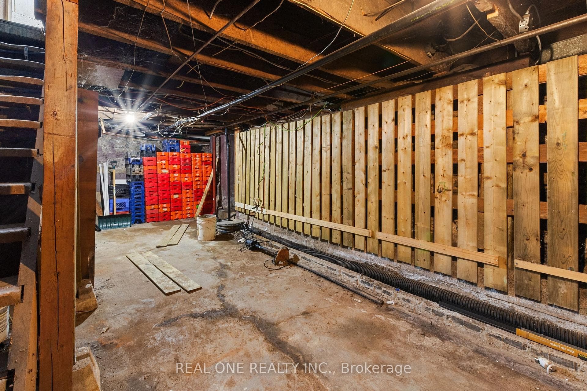 155 Victoria Avenue photo 28