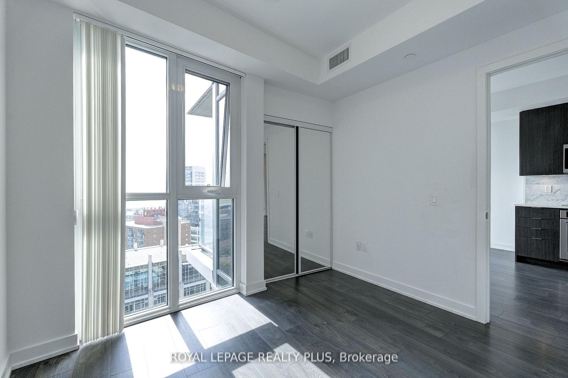 38 Iannuzzi Street Unit 2111 photo 15