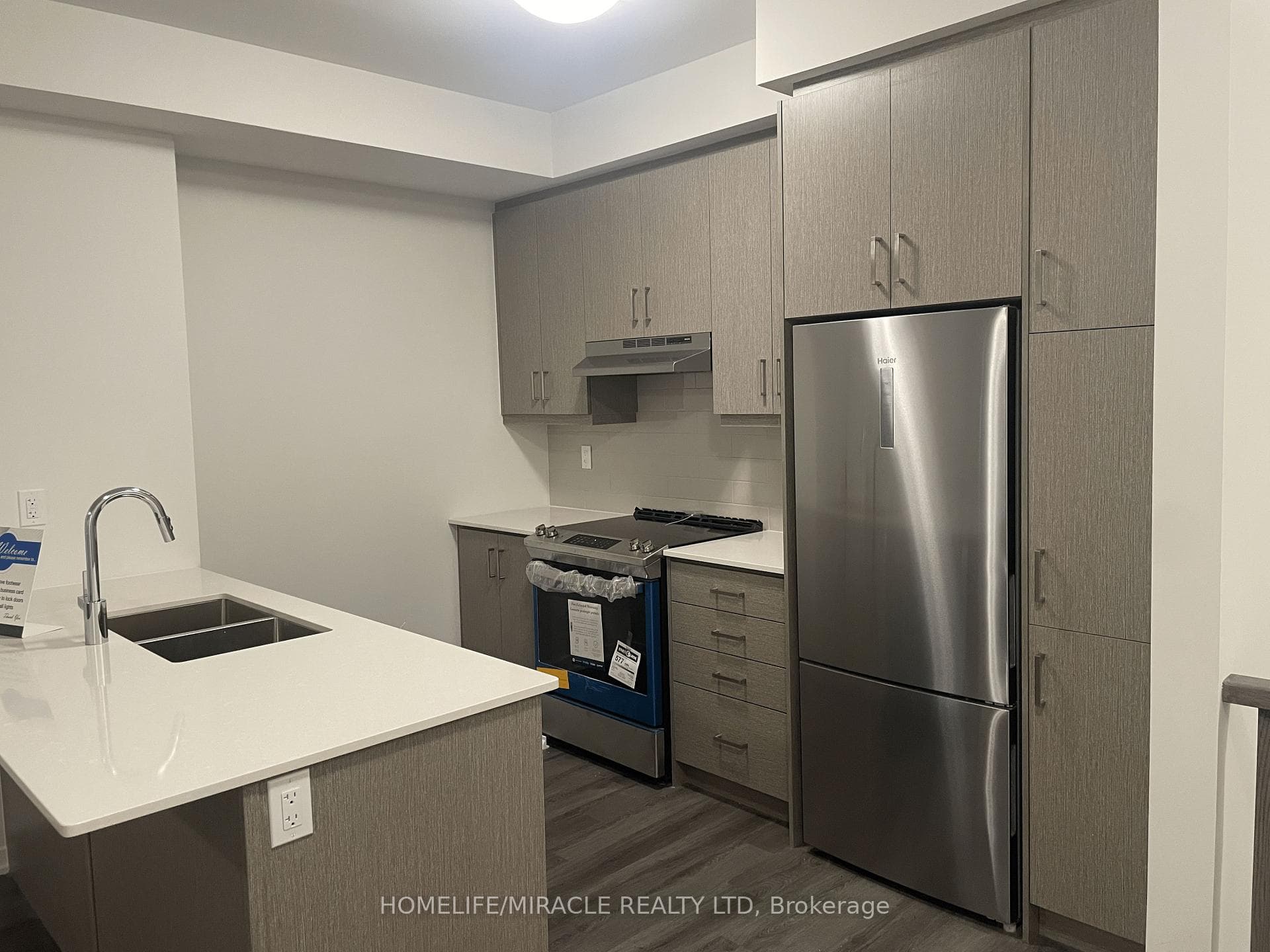 141 Honeycrisp Crescent Unit 189 photo 7