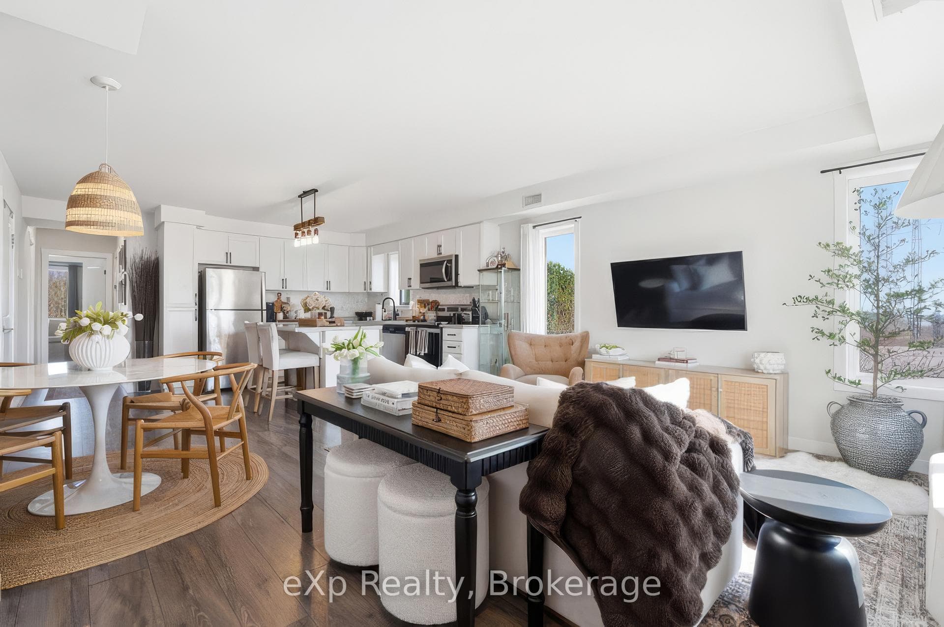 160 Rochefort Street Unit D8 photo 6