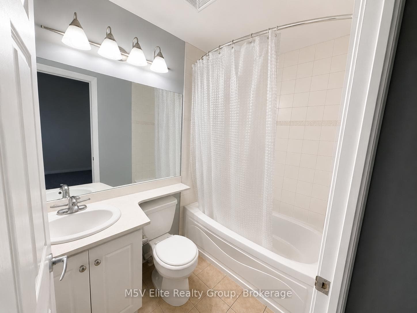 3504 Hurontario Street Unit 212 photo 5
