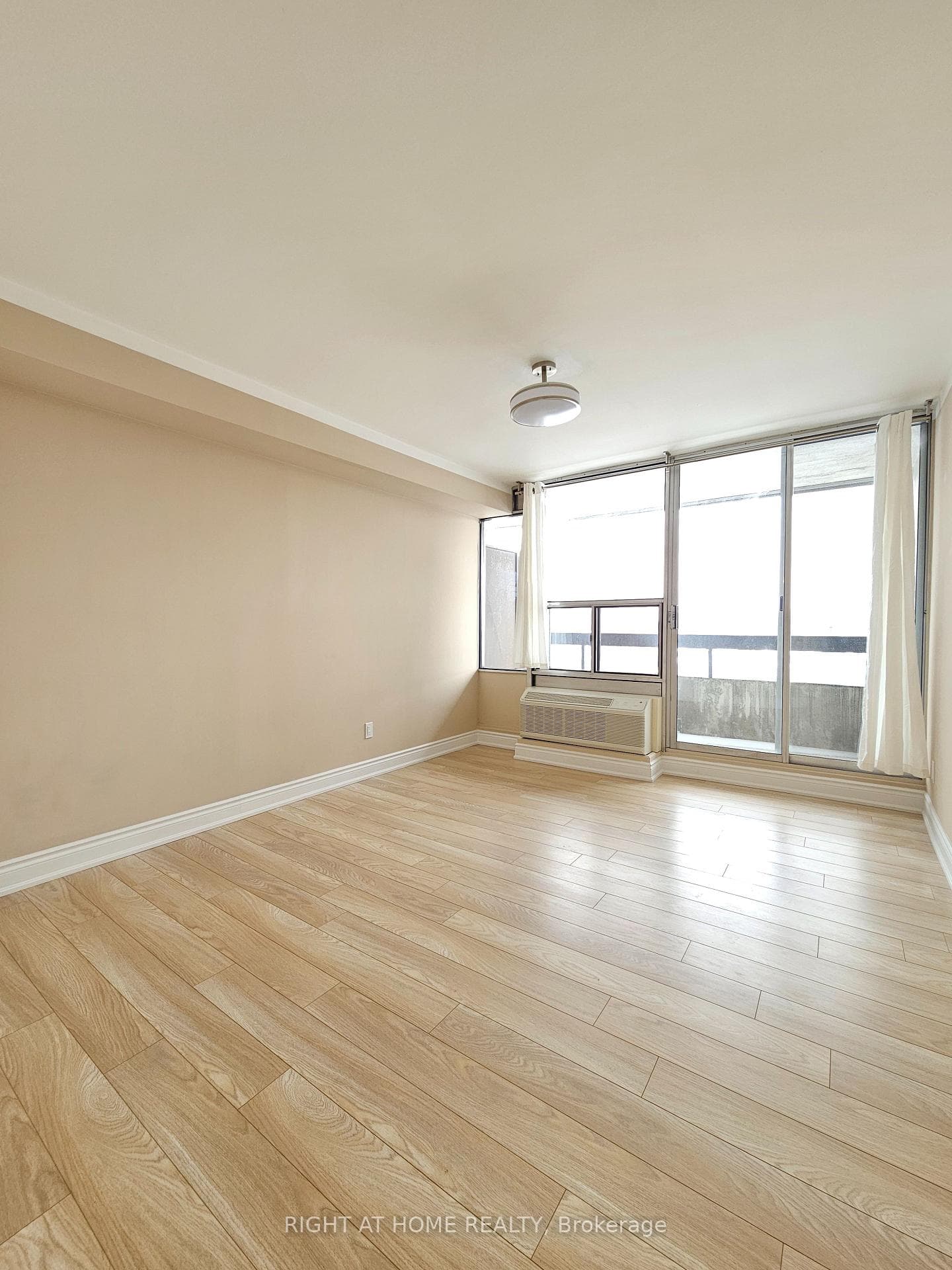 55 William Street Unit 908 photo 13