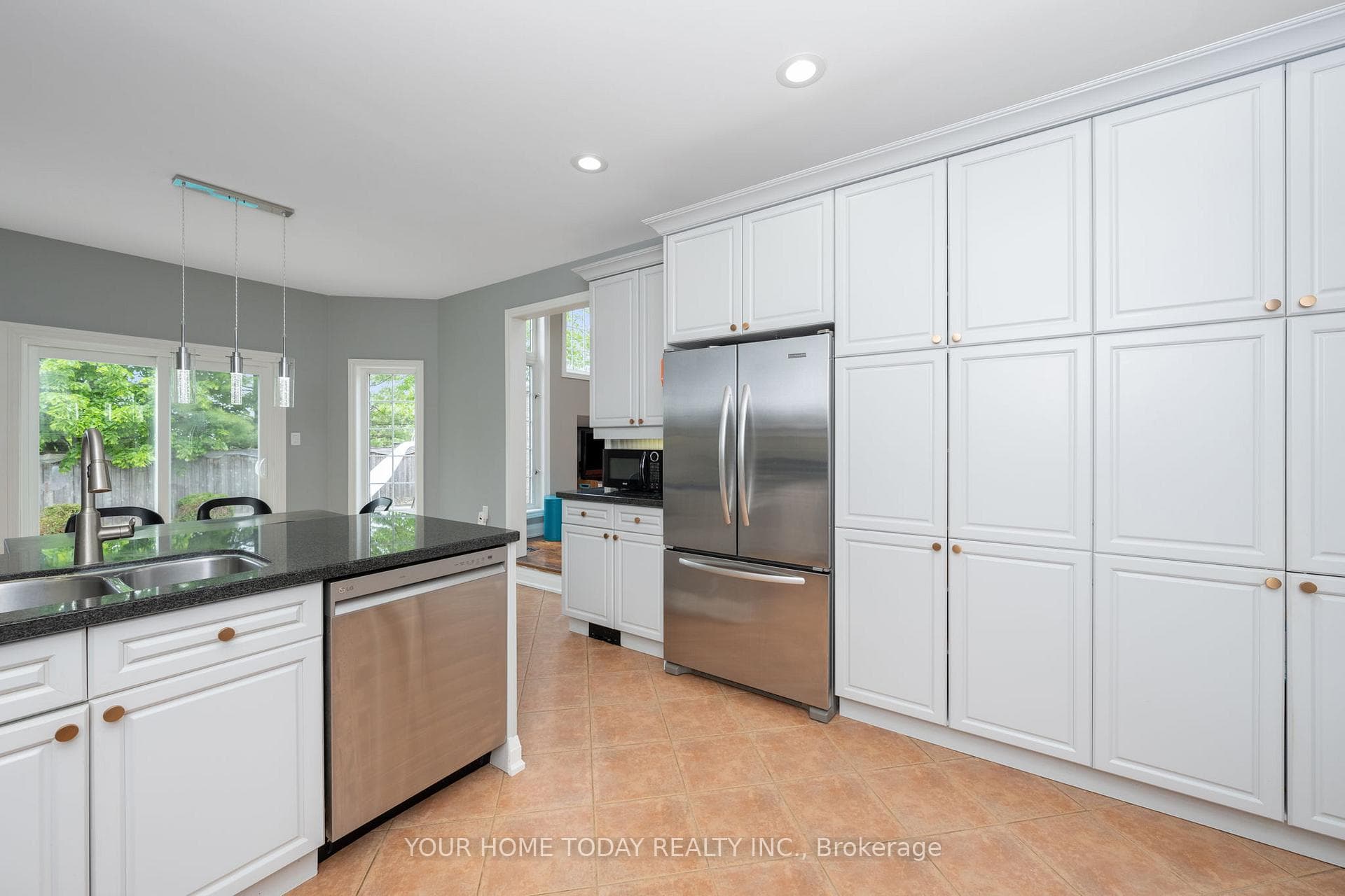 6 Stonebrook Crescent photo 15