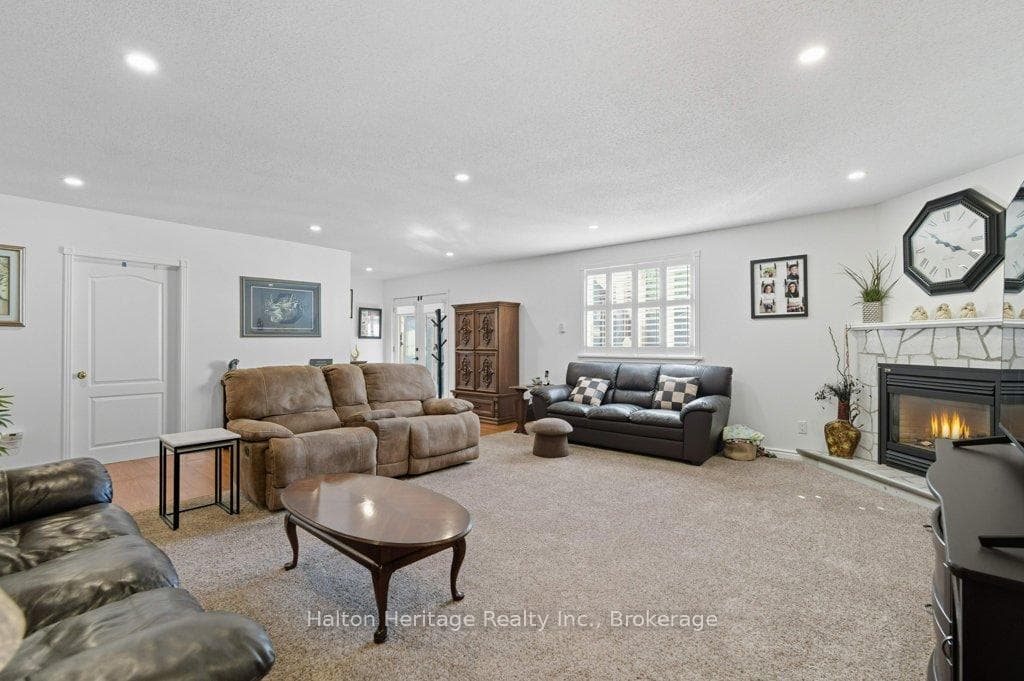 478 East 37th Street photo 16