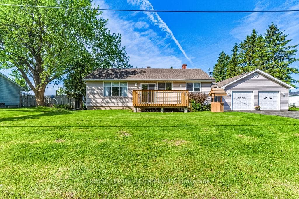 WELCOME! 2 bedroom, 1 bathroom, double garage