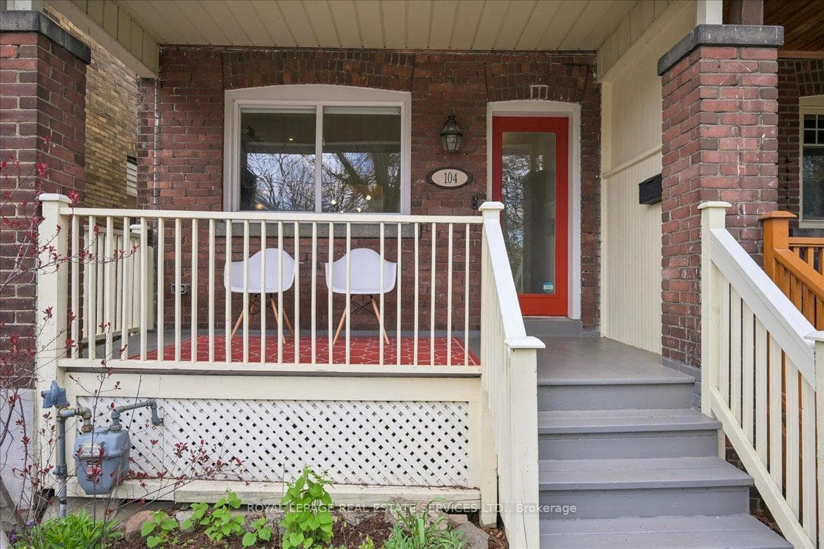 104 Oakcrest Avenue photo 6