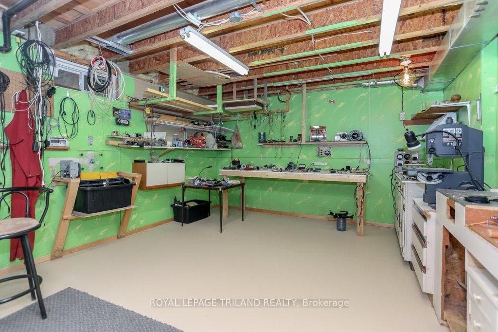 14 Poplar Street photo 38
