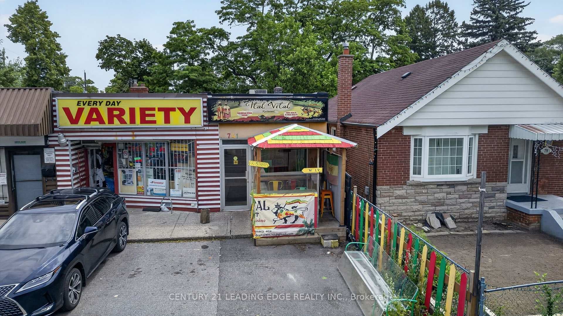 741 Pharmacy Avenue photo 47