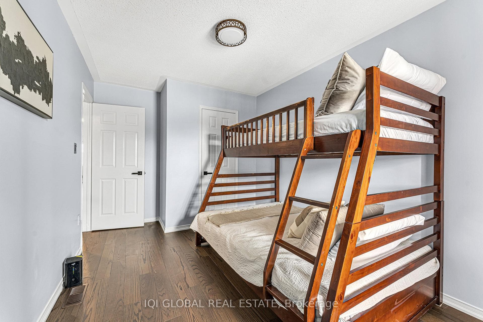1240 Cartmer Way photo 30