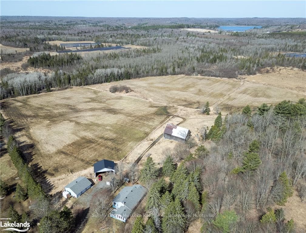 970 OLD MUSKOKA Road photo 27