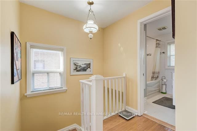 534 Midland Avenue photo 12