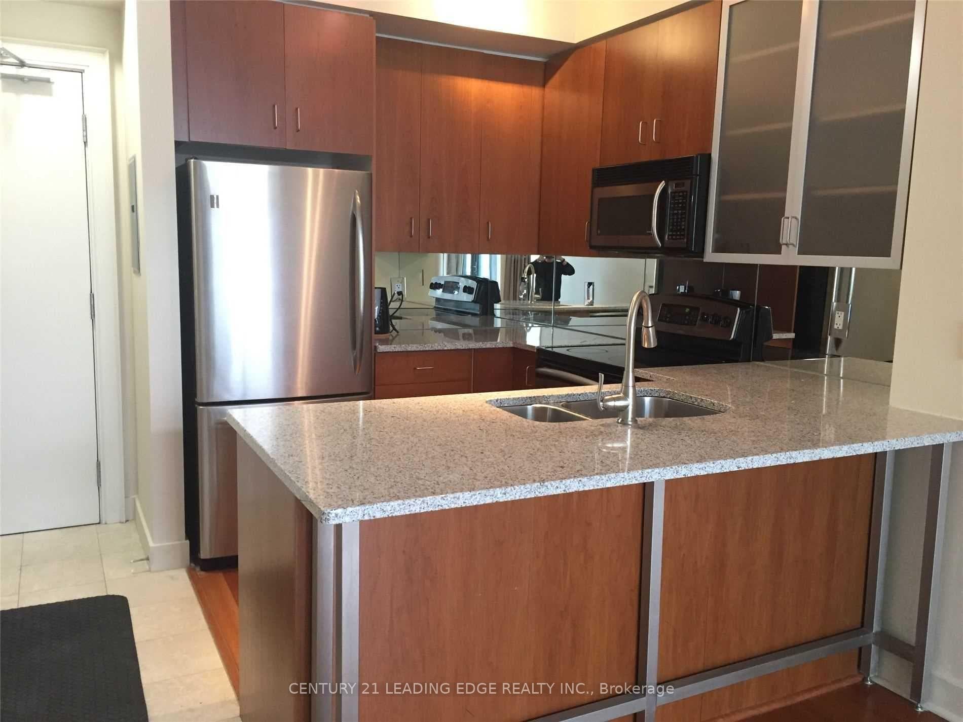 438 King Street Unit 1018 photo 8