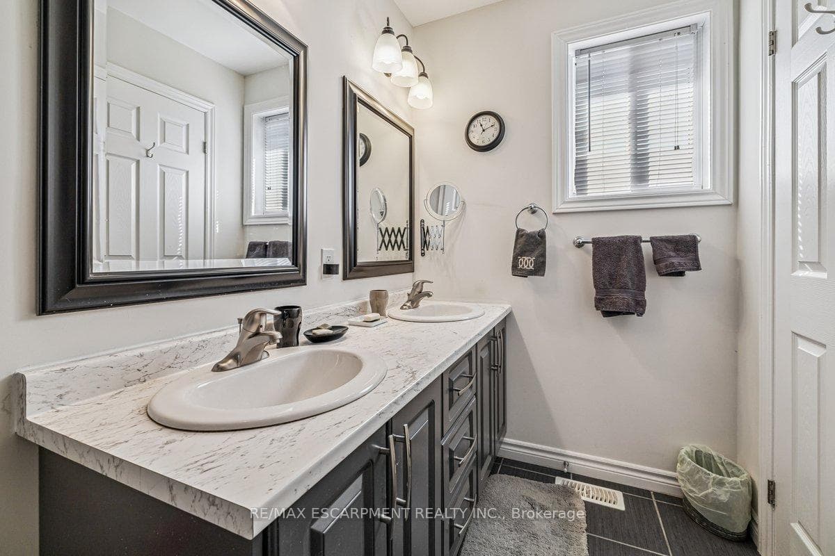 20 Hudson Drive photo 13