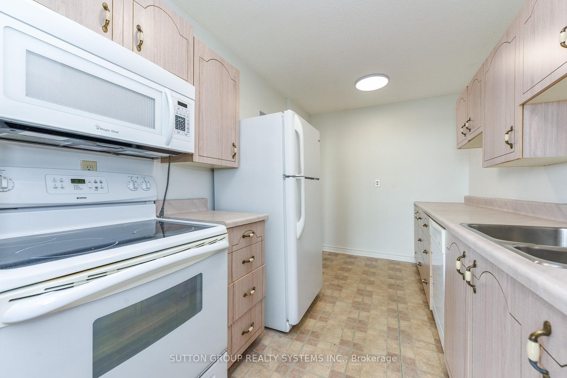 2055 Upper Middle Road Unit 705 photo 18