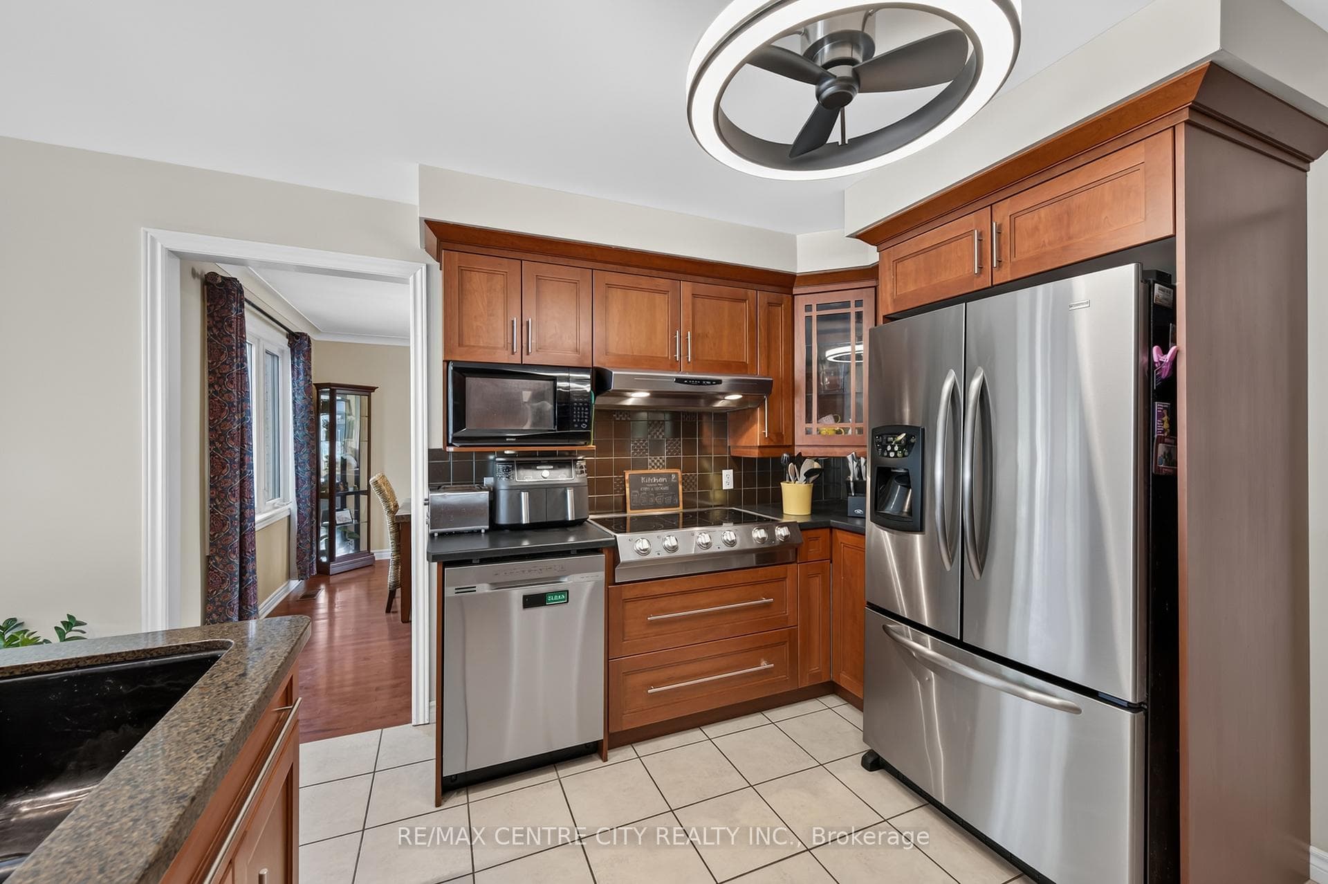 15 Cavanaugh Crescent photo 26